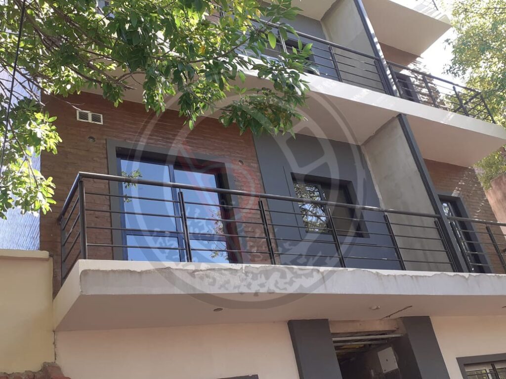 Depto. 1 dorm. c/balcón. ¡Al frente! Zona Pza. S. Peña