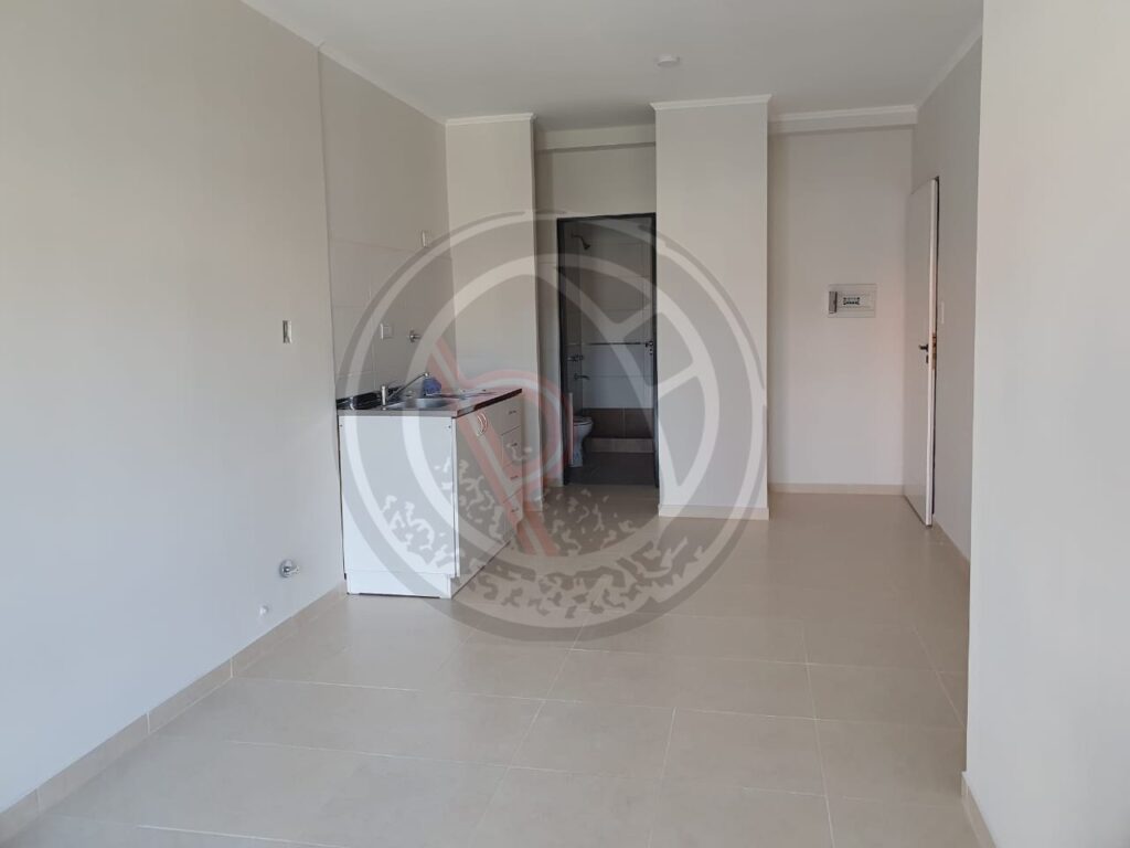 Depto. 1 dorm. c/balcón. ¡Al frente! Zona Pza. S. Peña