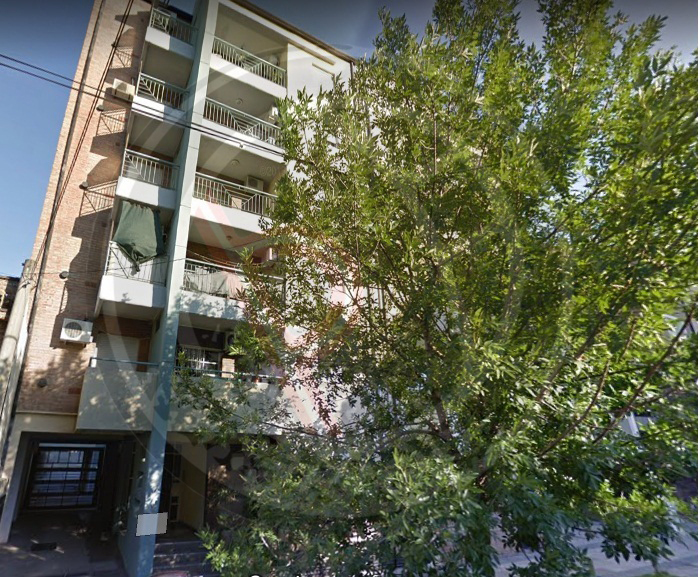 La Rioja 378 Monoamb. c/balcón ¡Céntrico!